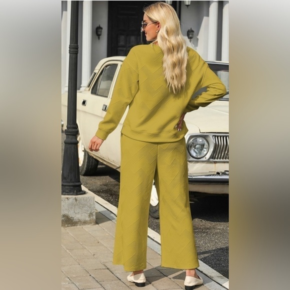 Deep Mustard 2 Piece Pants n Top - Picture 3 of 3